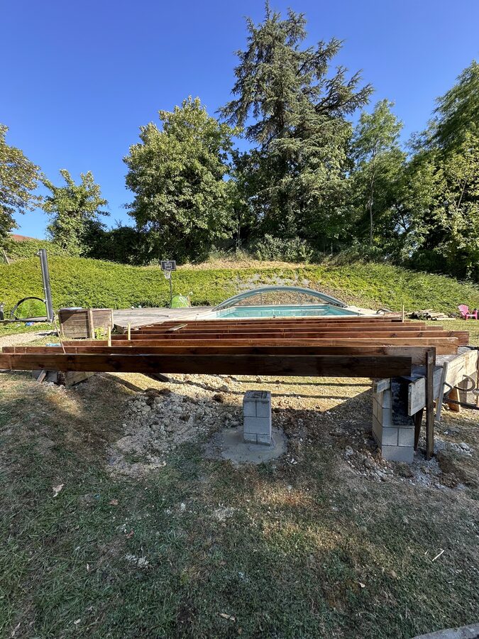 Structure sur plots béton — Seine Bâtisseur