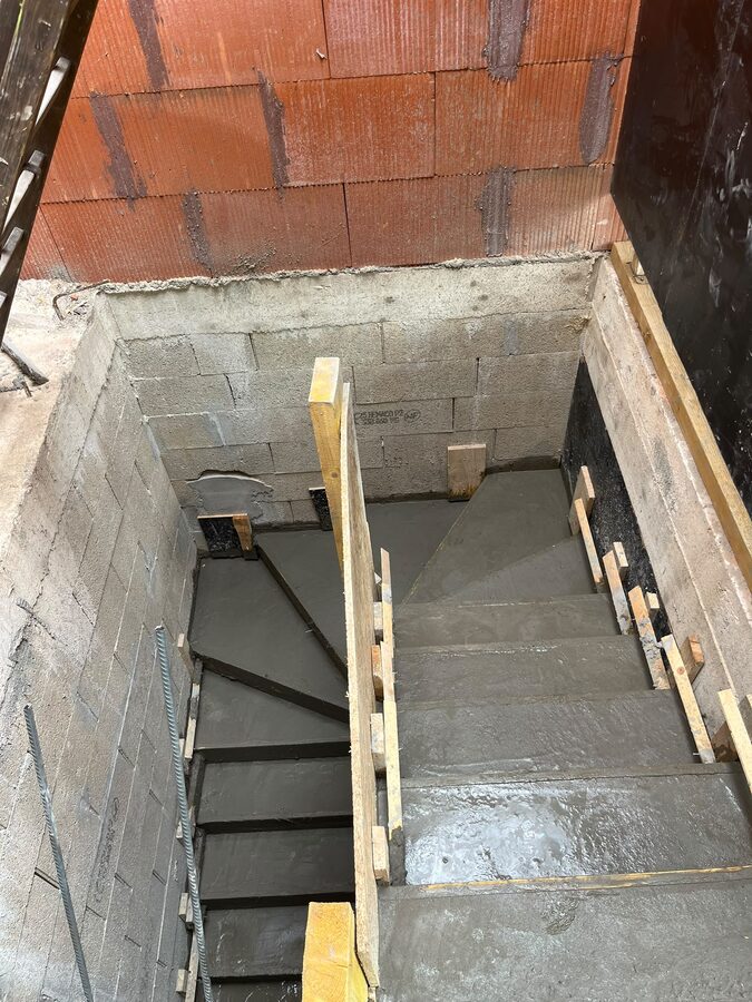 Extension — cage d'escalier — Seine Bâtisseur
